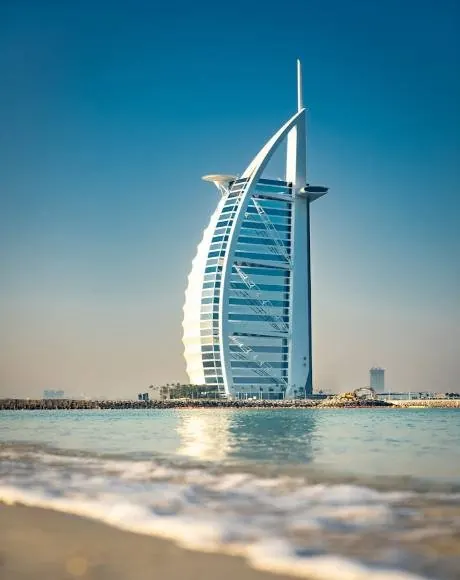 Dubai — Meet the extraordinary.