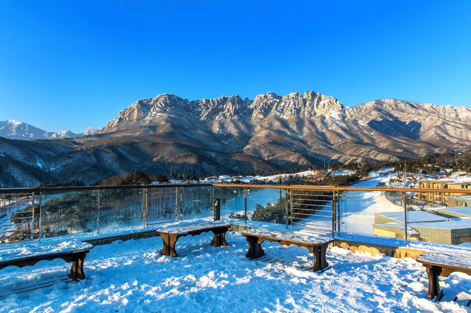 Manali — Take the scenic way.