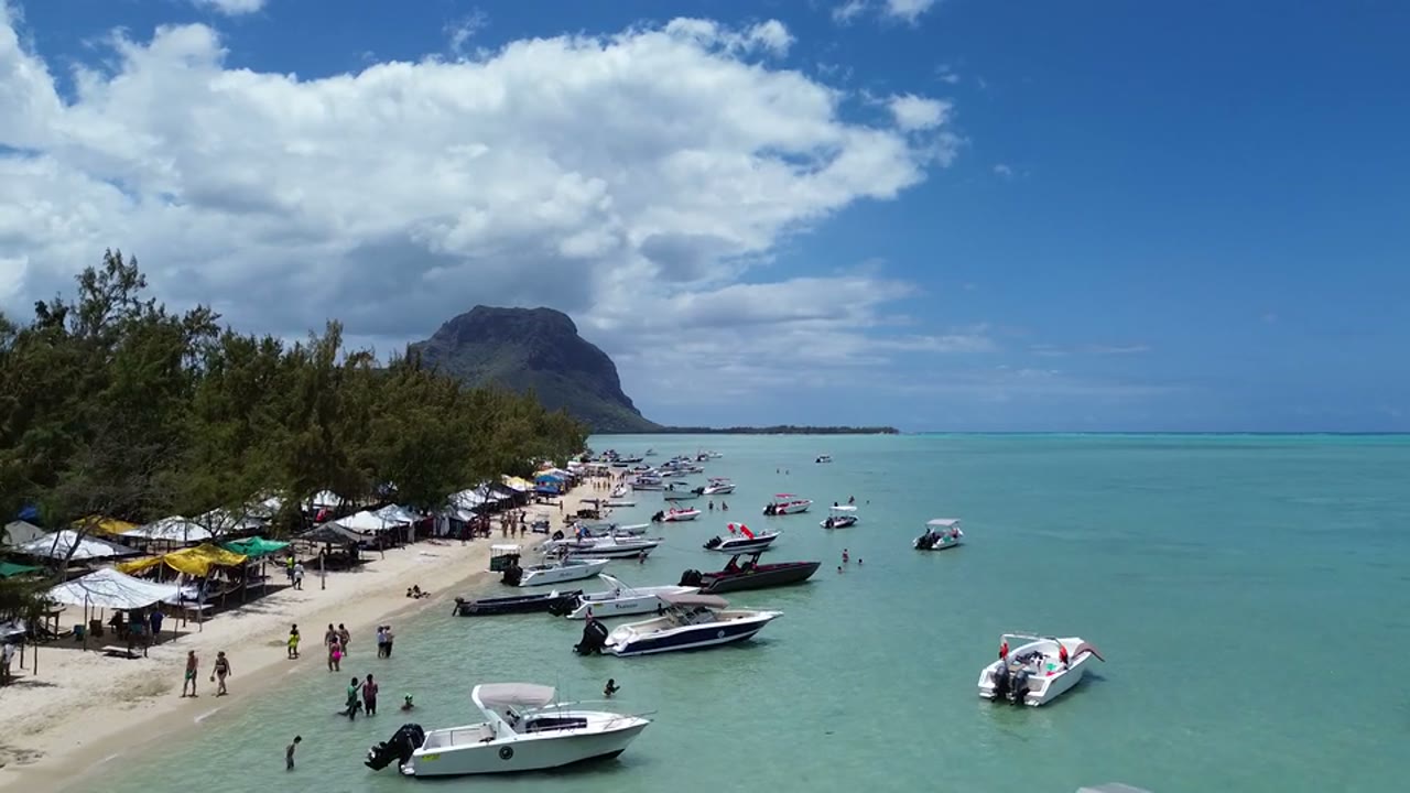 Mauritius — Find your island rhythm.